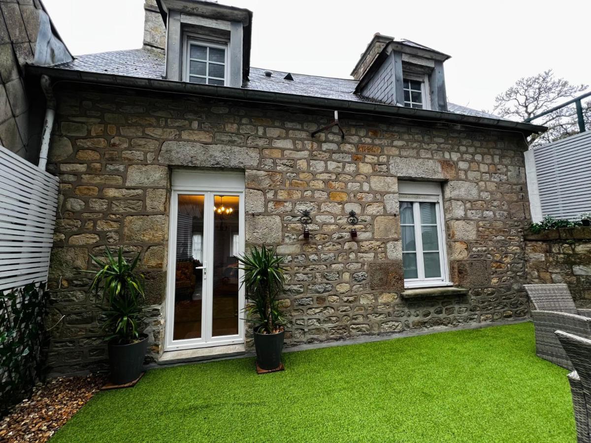 A La Maison - Hebergement De Luxe Domfront (Orne) Exterior foto